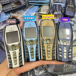 4 màu sắc của Nokia 7250i