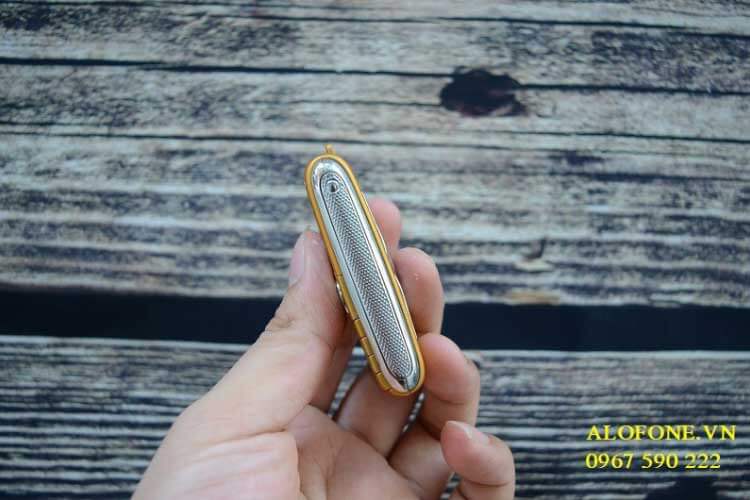 Điện thoại BV8 màu vàng