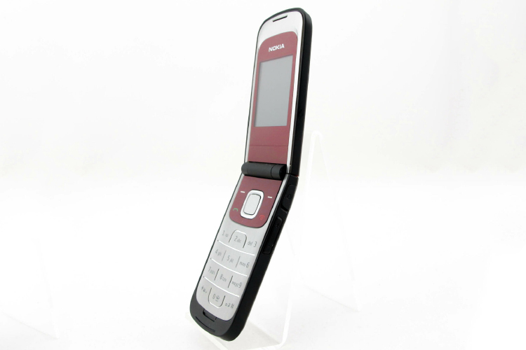 Điện thoại nắp gập Nokia 2720