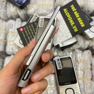 Nokia 6700s nắp trượt cũ thay vỏ mới