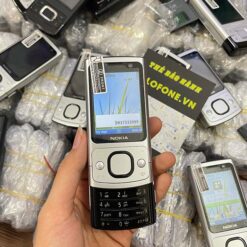 Nokia 6700s nắp trượt màu bạc