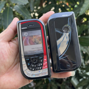 Nokia 7610 thiết kế độc đáo