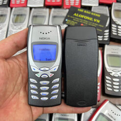 Nokia 8250 màu đen