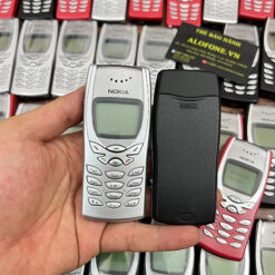 Nokia 8250 màu trắng