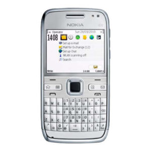 Nokia E72 màu trắng