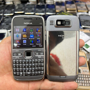 Nokia E72 màu xám chính hãng