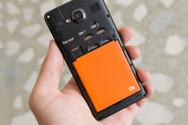 Redmi 2 hỗ trợ 2 sim