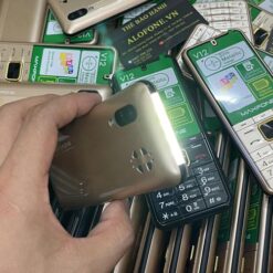 Maxfone V12 đèn pin siêu sáng