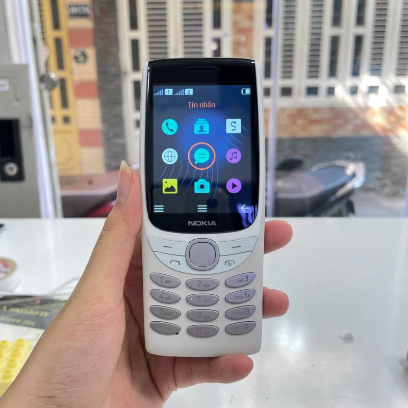 8210 giá rẻ