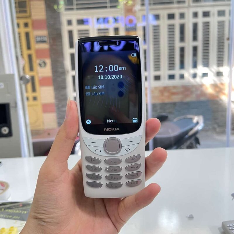 màn hình chính của 8210