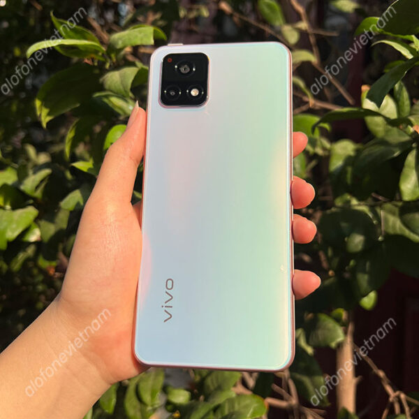Vivo Y72 5G thiết kế đẹp mắt